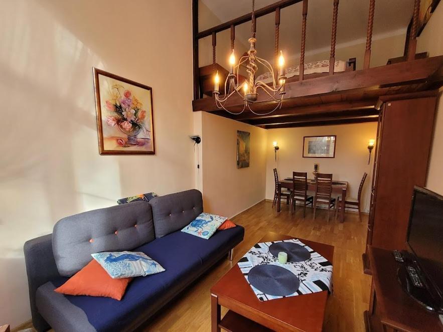 Apartament Nad Parseta W Centrum - Prywatne Miejsce Postojowe & Dwa Rowery 코워브제크 외부 사진